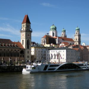 Rathaus und Dom St. Stephan in Passau